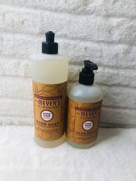 1077357 Mrs. Meyers New Mrs.meyers Limited Edition Apple Cider 16oz Liquid Dish Soap And Hand