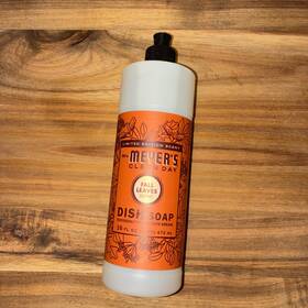 Mrs. Meyers Clean Day 808124117778 Dish Soap Limited Edition Scent Fall Leaves 16 Fl Oz
