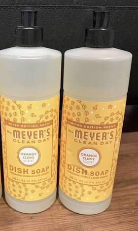 Mrs. Meyers Clean Day 808124174306 Lot Of 2 Orange Clove Liquid Dish Soap. Limited Edition