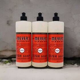 Mrs. Meyers Clean Day 808124174962 Dish Soap Radish Scent 16 Ounce Bottle Lot Of 3