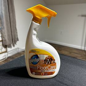 Pledge 046500739408 Floor Care Wood Spray Cleaner 32oz Citrus Scent 75% Full