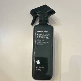 82057 Trader Joes Bergamot And Vetiver Multi-purpose Cleaner Spray 16 Fl Oz