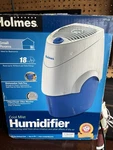 Holmes HM729 Cool Mist Humidifier Tabletop For Small Rooms, Dishwasher Safe Tray. Fixed Price $24.98.