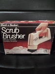 Vtg Black & Decker Wet / Dry Powerful Brusher Cordless Scrubber #9385. Fixed Price $27.99.