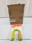 New Lot Of 6 Grunge Buster Grout Tile Bristle Brush FC11125G Green Handle. Fixed Price $49.95.