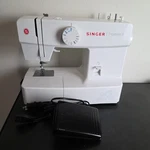 Singer Promise Ii Sewing Machine Model 1512 With Pedal. Fixed Price $99.99.